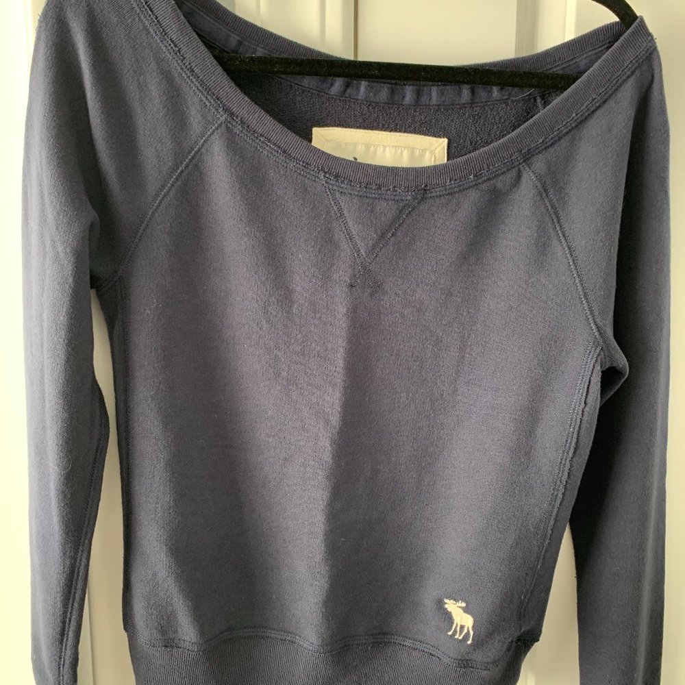 Abercrombie & Fitch Navy Sweatshirt